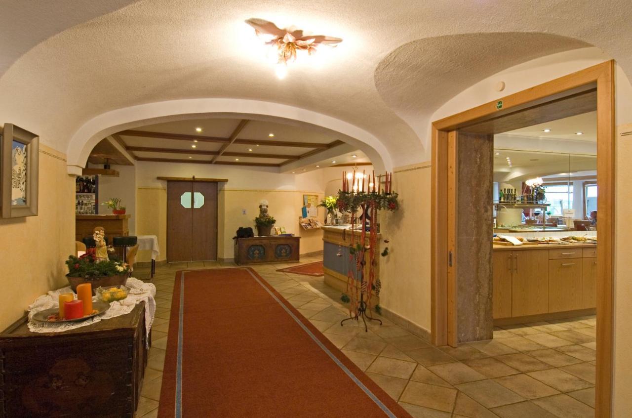 Gasthof Weberbauer Scheffau am Wilden Kaiser Exteriör bild